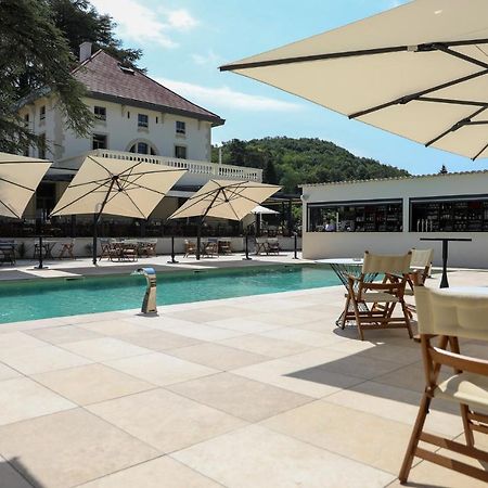 Hotel Sequoias Golf & Ressort Ruy-Montceau Exterior foto