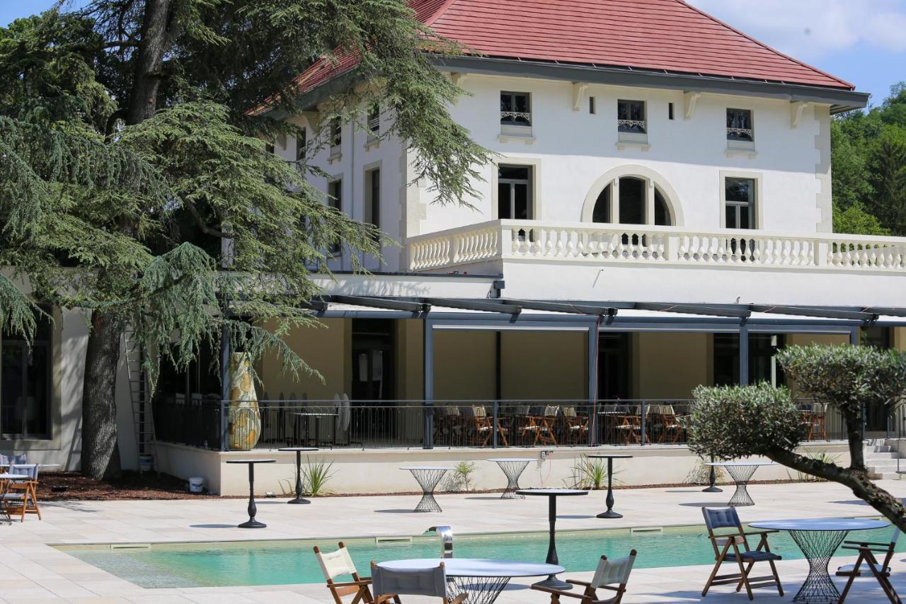 Hotel Sequoias Golf & Ressort Ruy-Montceau Exterior foto
