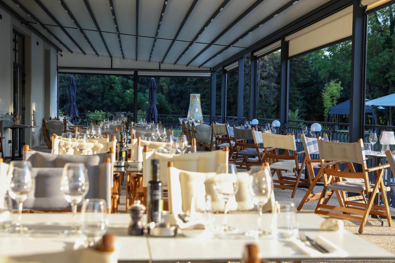Hotel Sequoias Golf & Ressort Ruy-Montceau Exterior foto