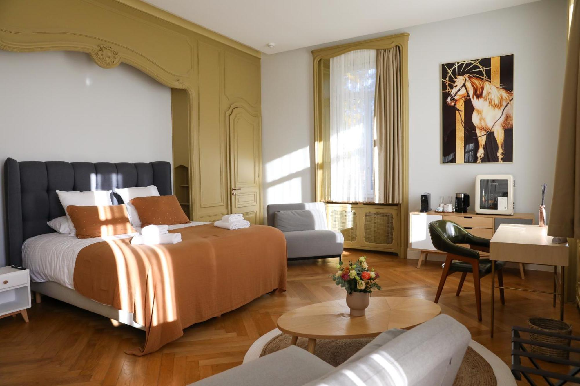 Hotel Sequoias Golf & Ressort Ruy-Montceau Exterior foto