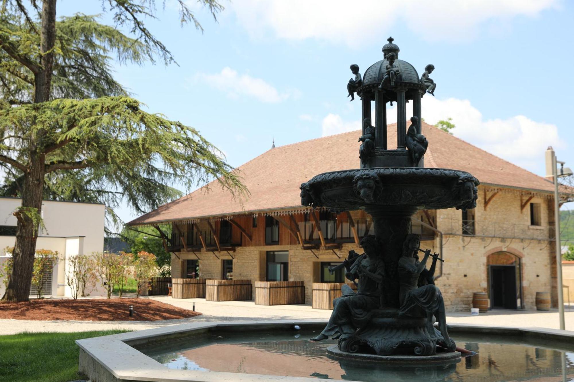 Hotel Sequoias Golf & Ressort Ruy-Montceau Exterior foto